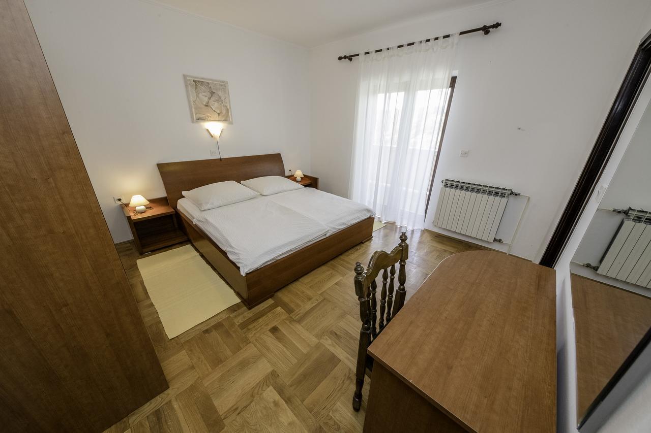 Apartments Dedic Supetarska Draga Eksteriør bilde