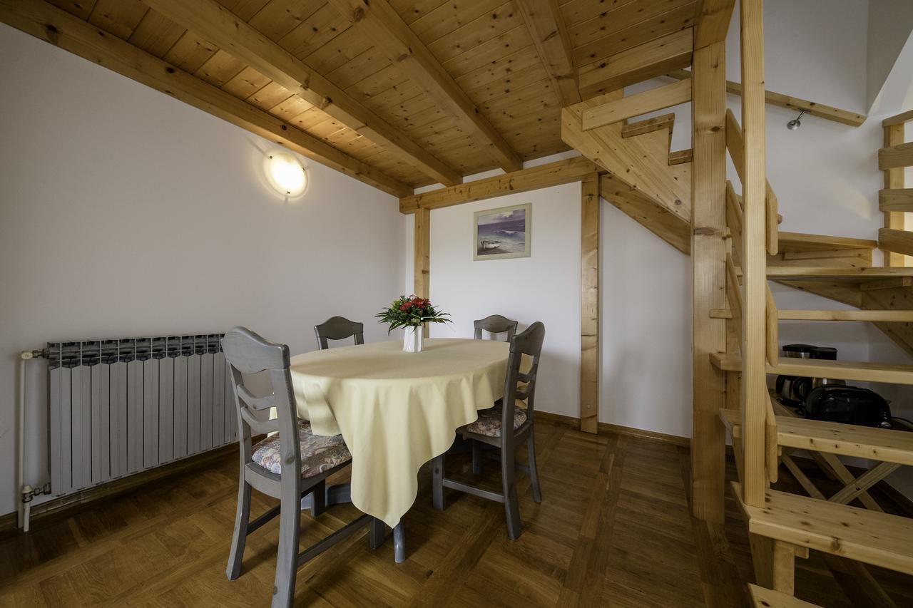 Apartments Dedic Supetarska Draga Eksteriør bilde